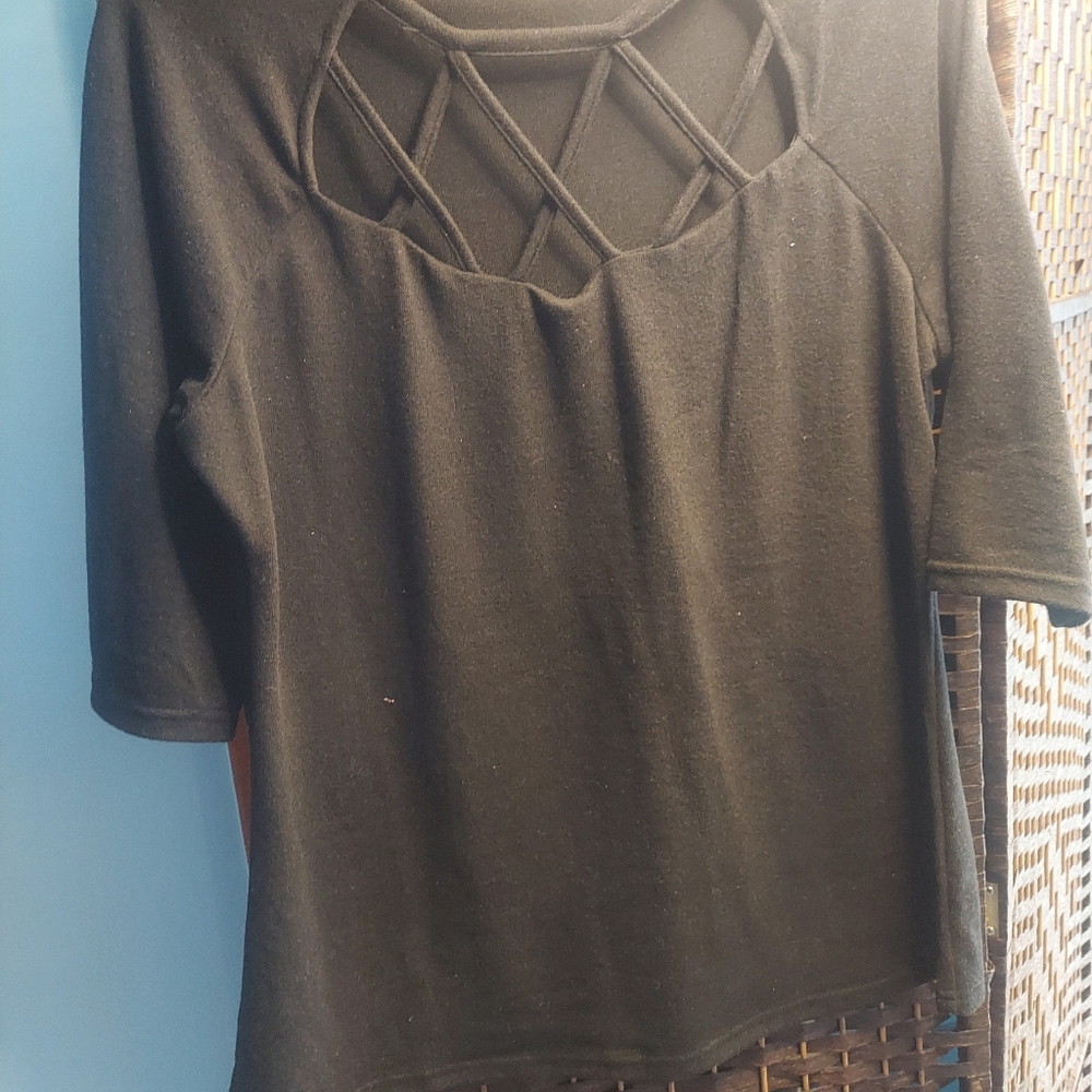 Criss cross top!
